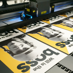 spot uv coating finish in printing packaging